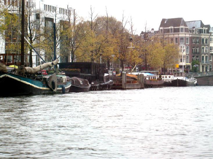 0601CanalBoat.jpg