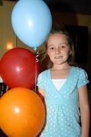 GirlBalloon4177.JPG